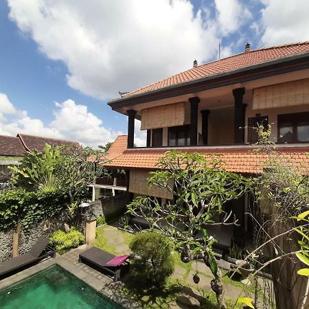 Pondok Wira Ubud Hotel Exterior photo