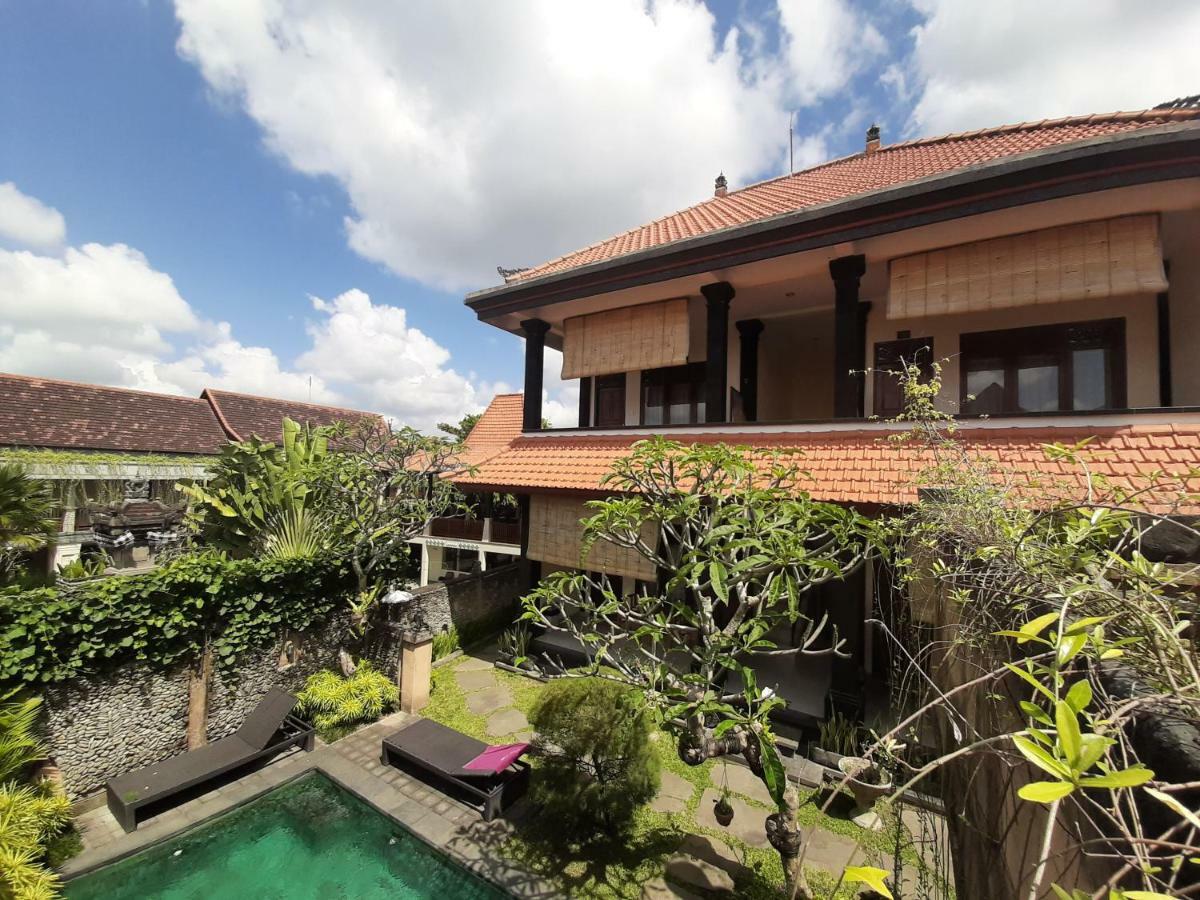 Pondok Wira Ubud Hotel Exterior photo