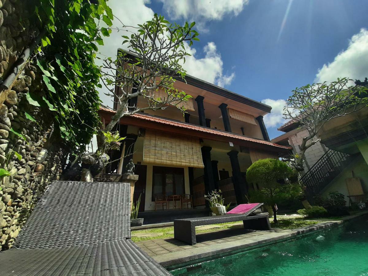 Pondok Wira Ubud Hotel Exterior photo